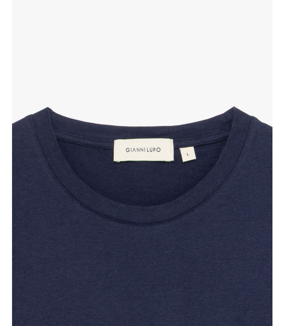 T-shirt essential