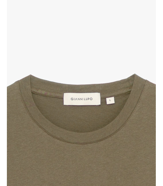 T-shirt essential
