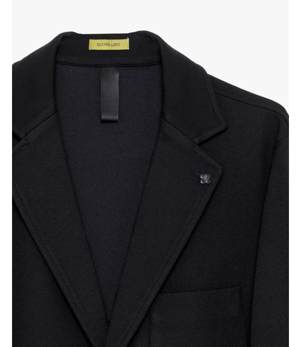 Single-breasted blazer in textured fabric