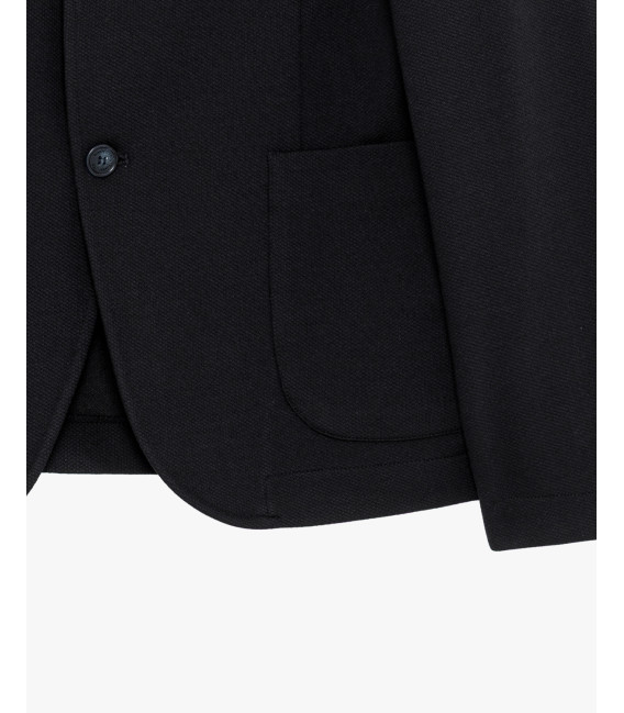 Single-breasted blazer in textured fabric
