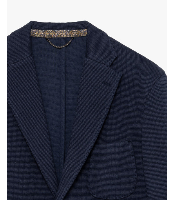 Single-breasted blazer in textured fabric