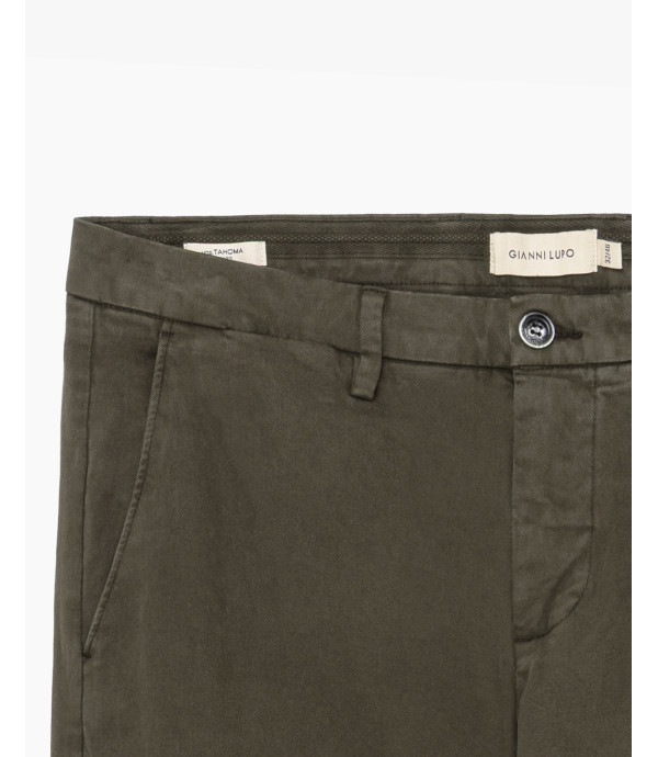 Pantaloni slim fit
