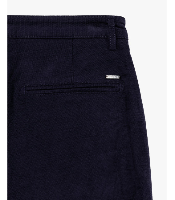Slim fit chinos in woven textured fabric