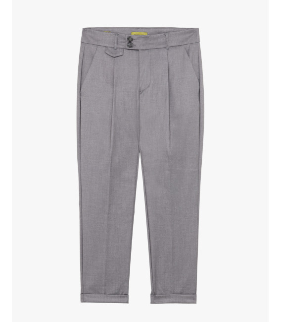 Pleated trousers with turn-up hem