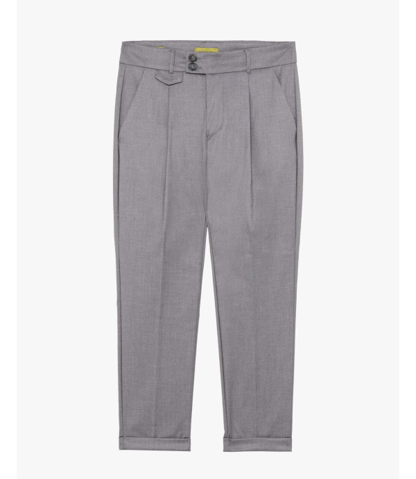 Pleated trousers with turn-up hem