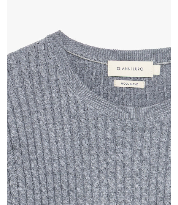 Maglia girocollo a trecce