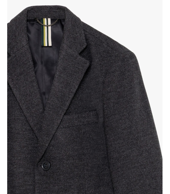 Slim fit coat