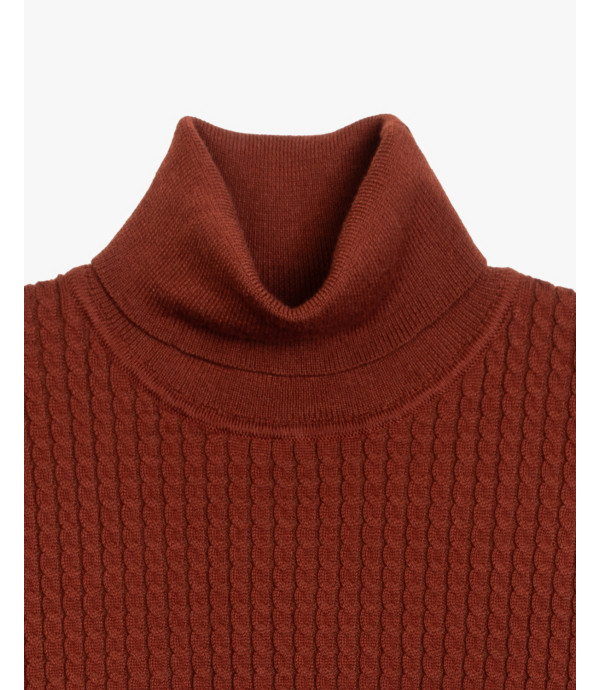 Cable-knit fine turtleneck sweater