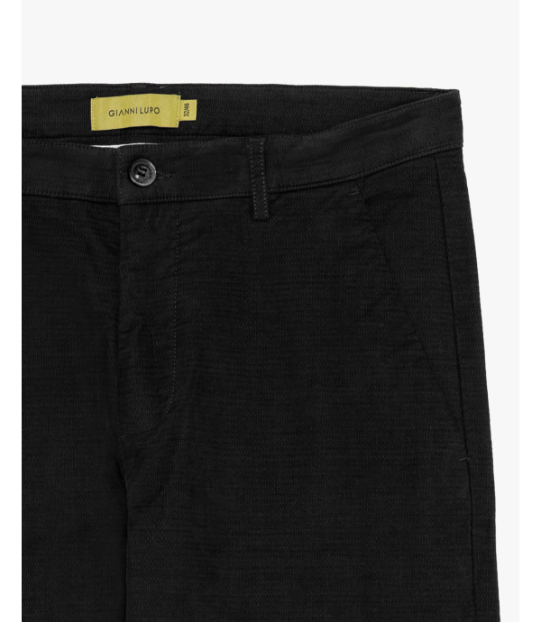 Slim fit chinos in woven textured fabric