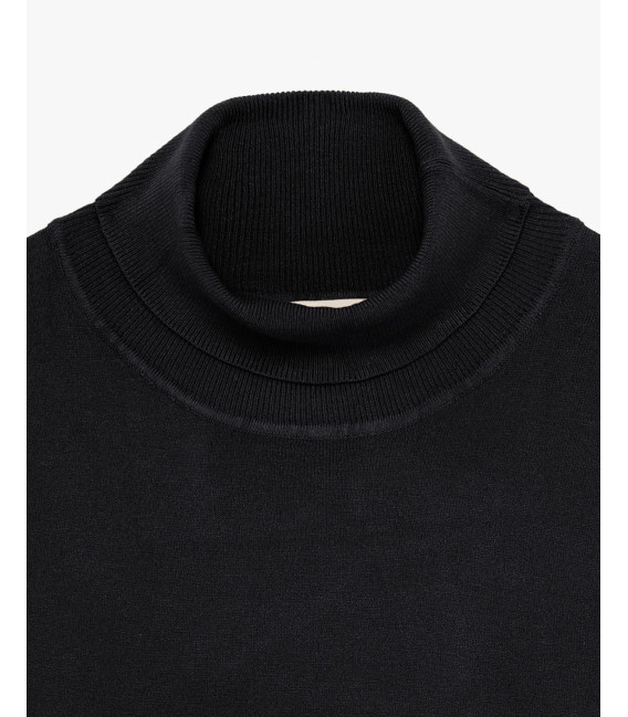 Essensial soft touch turtleneck sweater