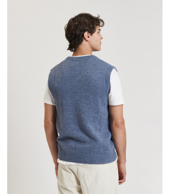 Sleeveless knit vest in wool blend