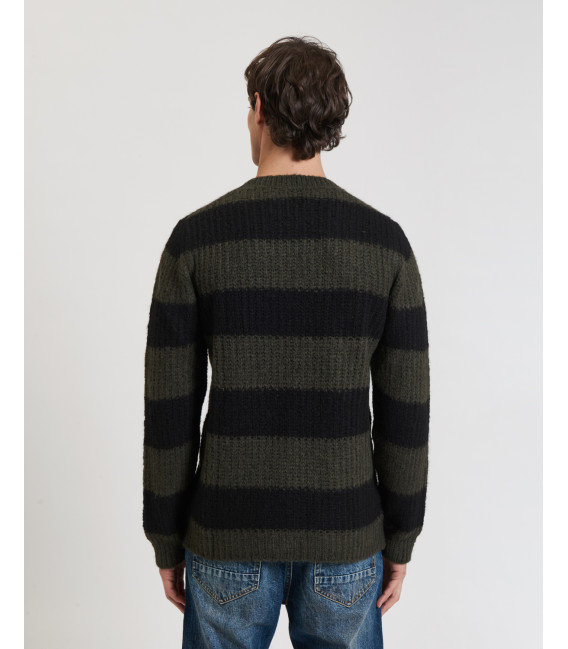 Maglia girocollo a righe spesse in misto lana