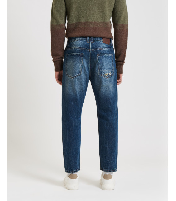 Jeans MIKE carrot cropped jeans con strappi e riparazioni