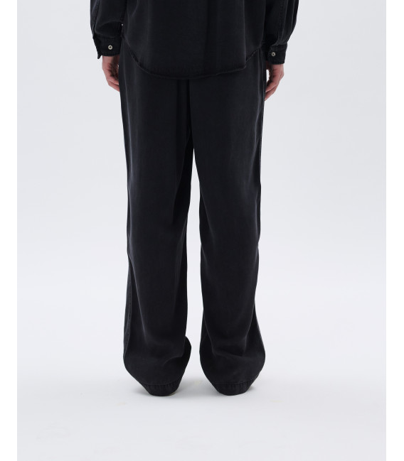 Denim trousers with pleats