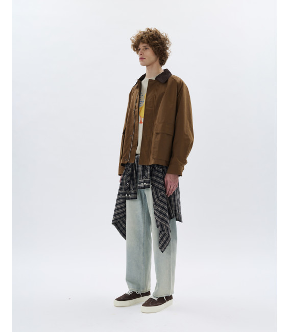 Jacket with contrast collar