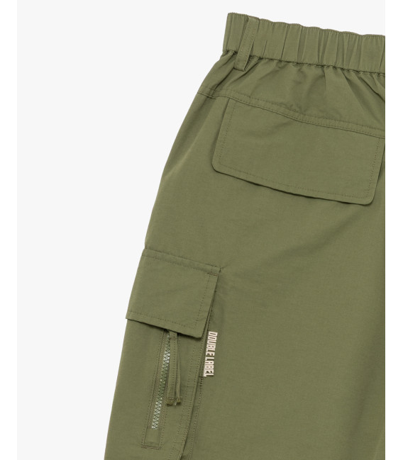 Cargo shorts with elasticated waistband