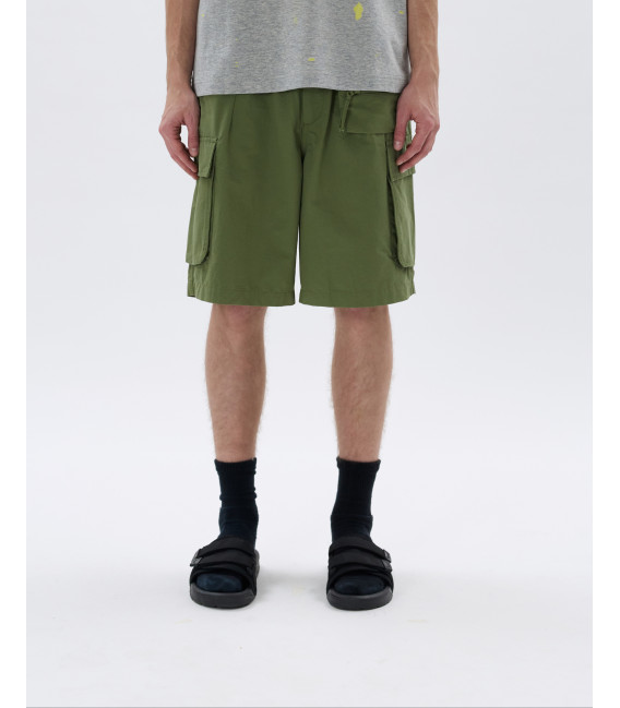 Cargo shorts with elasticated waistband