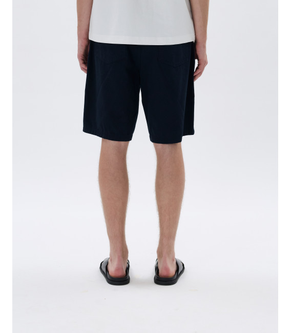 Bermuda shorts with side buckles