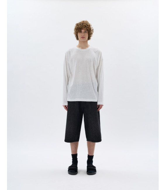 Long sleeve crewneck T-shirt