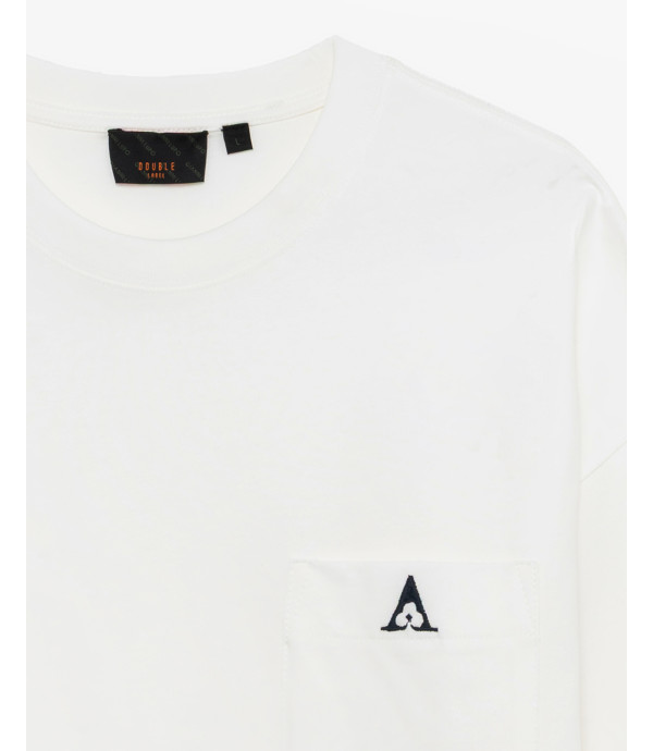 Oversized T-shirt with embroidery and pocket