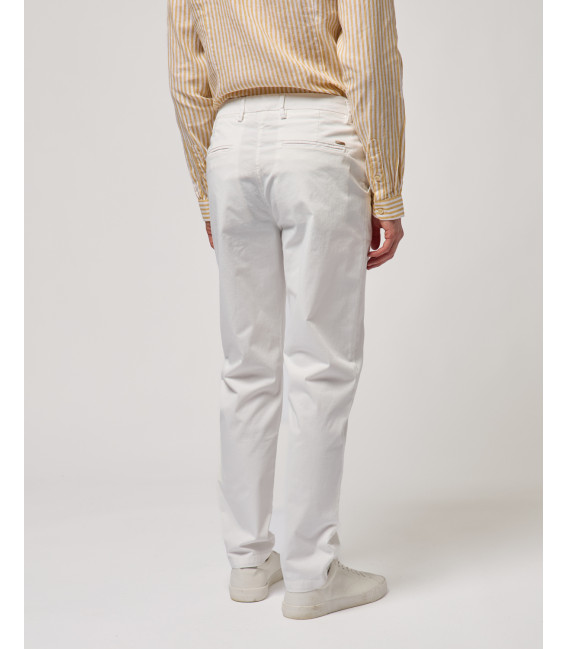 Relaxed fit chinos