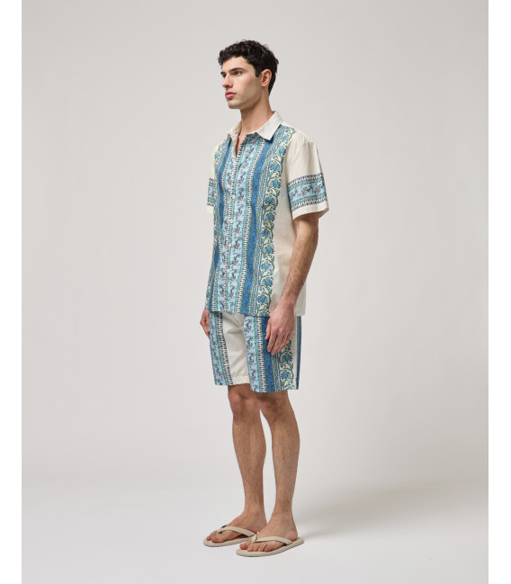 Bermuda shorts with geometric pattern