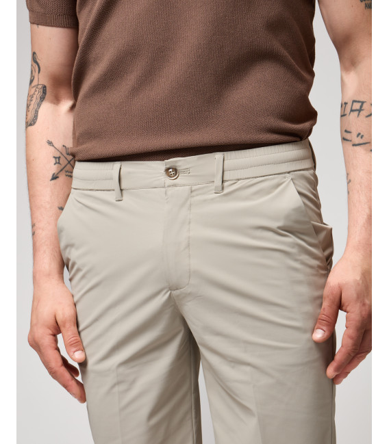 Tech fabric bermuda shorts