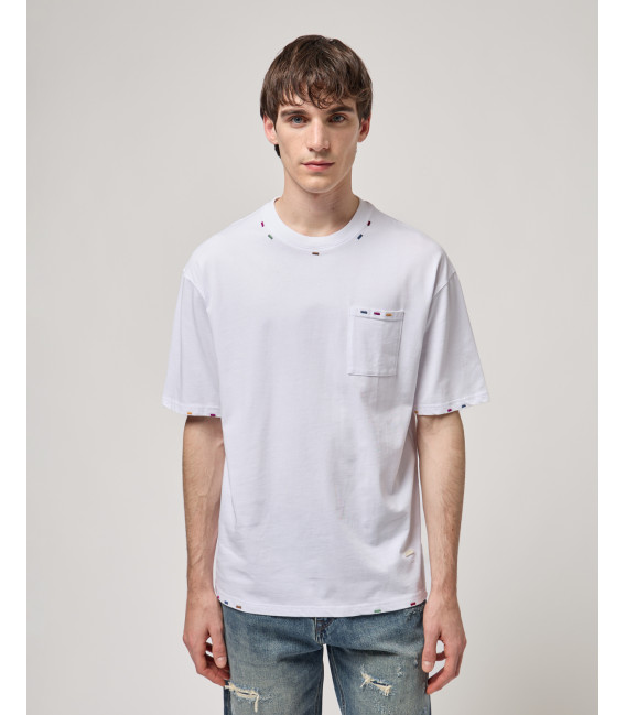 T-shirt con dettagli ricamati