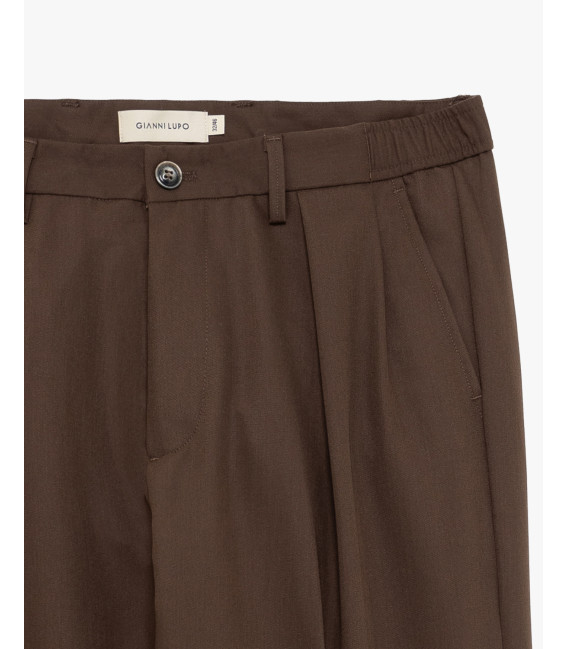 Pantaloni relaxed fit con pinces