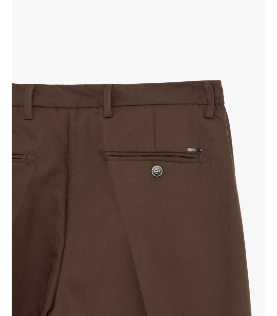 Pantaloni relaxed fit con pinces