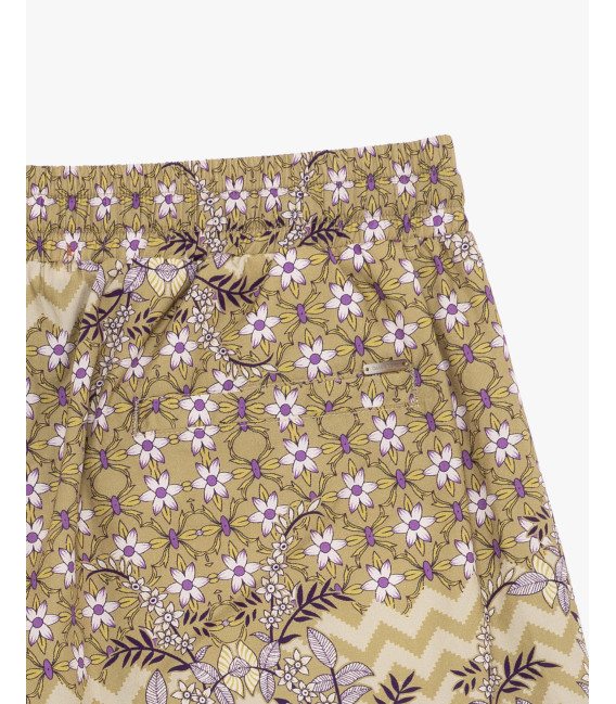 Bermuda shorts with geometric pattern