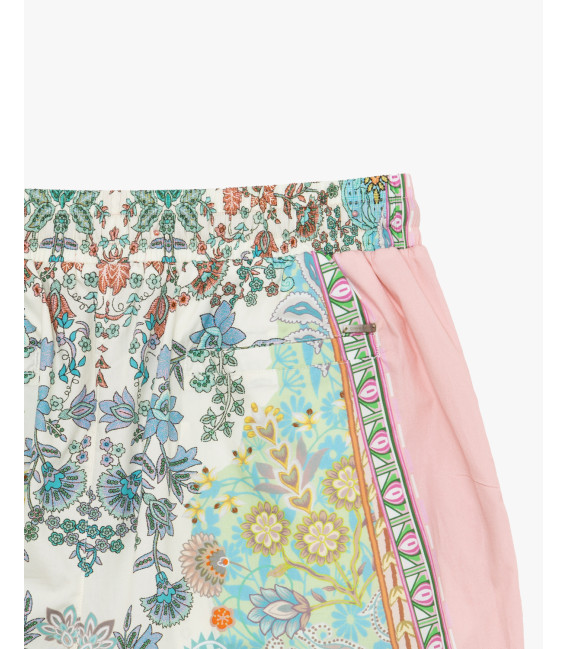 Bermuda shorts with geometric pattern