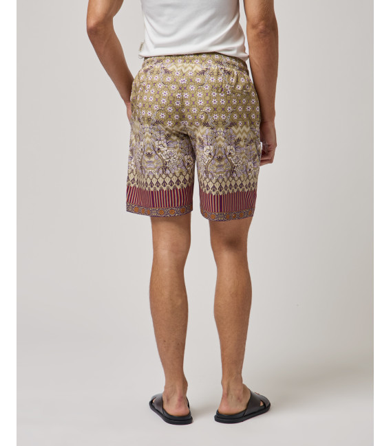 Bermuda shorts with geometric pattern