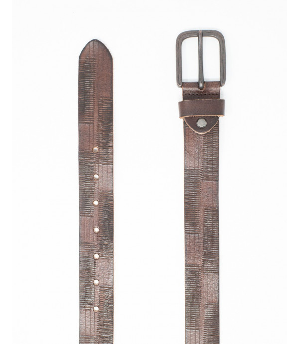 Leather belt with cuts