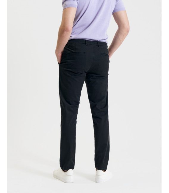 Slim fit chino in cotton