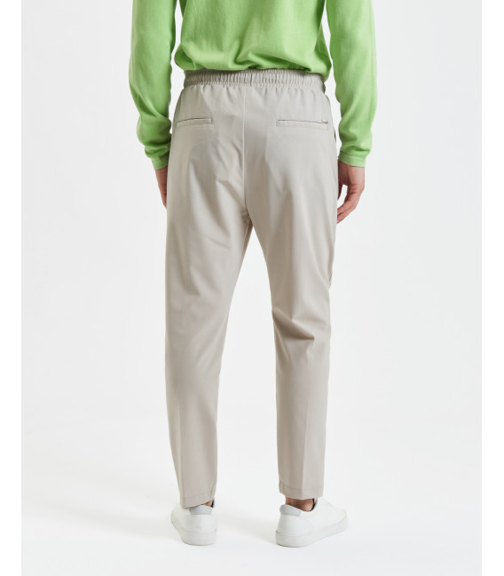 Pantaloni con coulisse comfort fit