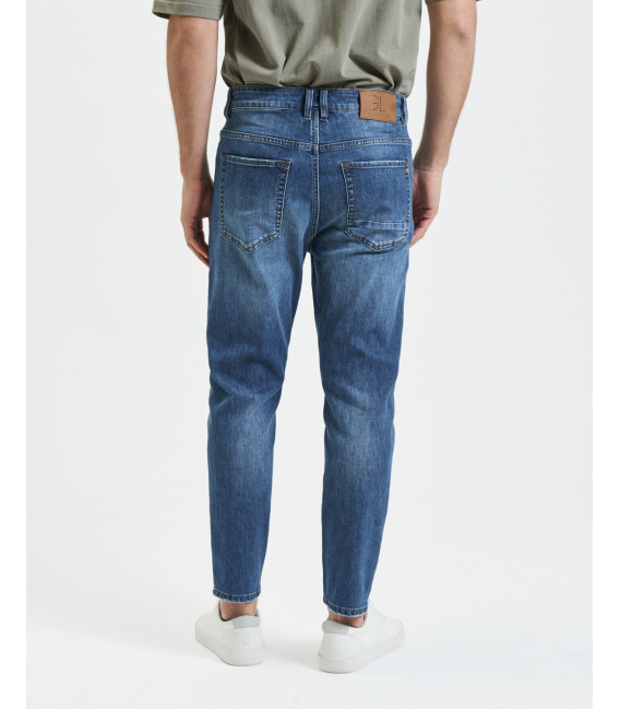 Jeans MIKE95 carrot fit con graffi medium wash