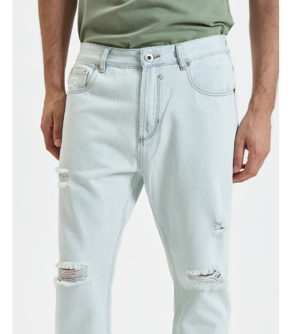 Jeans COOPER carrot cropped fit con strappo sul ginocchio
