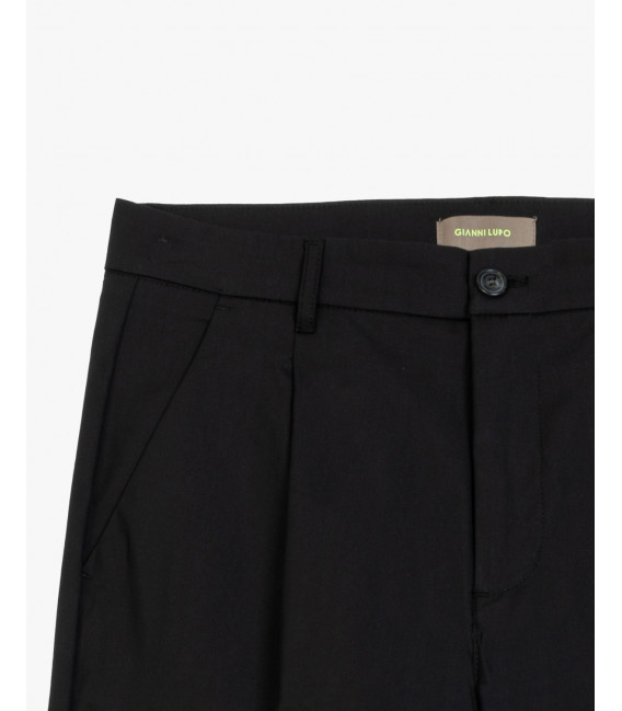 Wide leg trousers with flat front crease