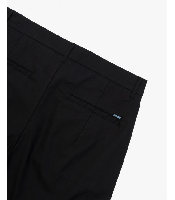 Wide leg trousers with flat front crease