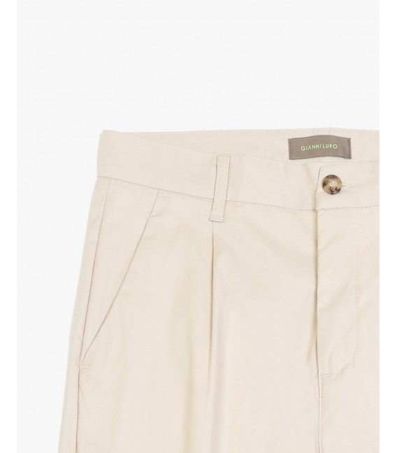 Wide leg trousers with flat front crease