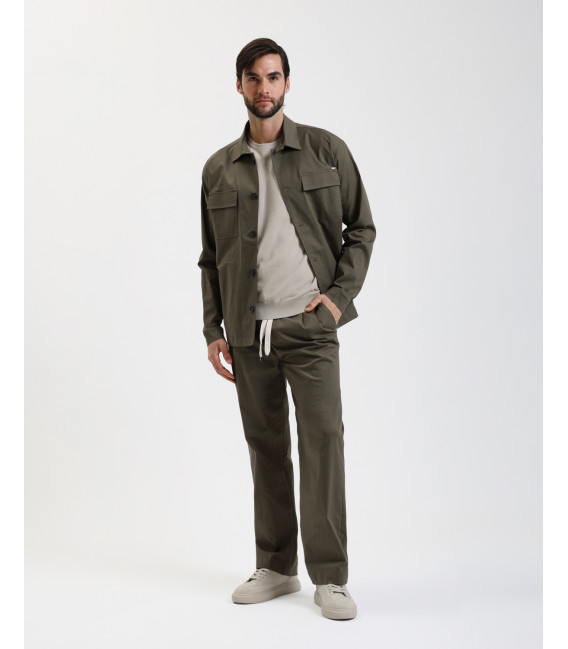 Oveshirt con taschini quadrati