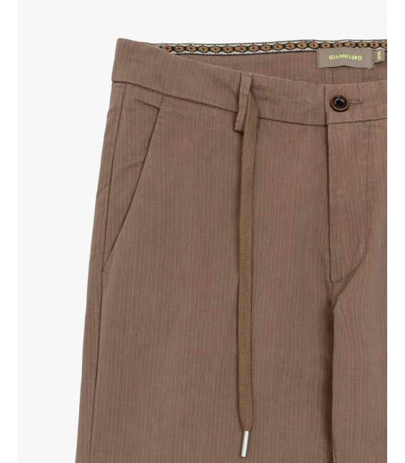 Pantaloni slim fit con coulisse