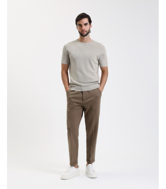 Pantaloni carrot fit con vita elasticizzata