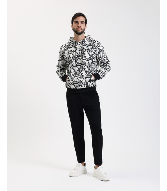 Elastic waist carrot fit trousers
