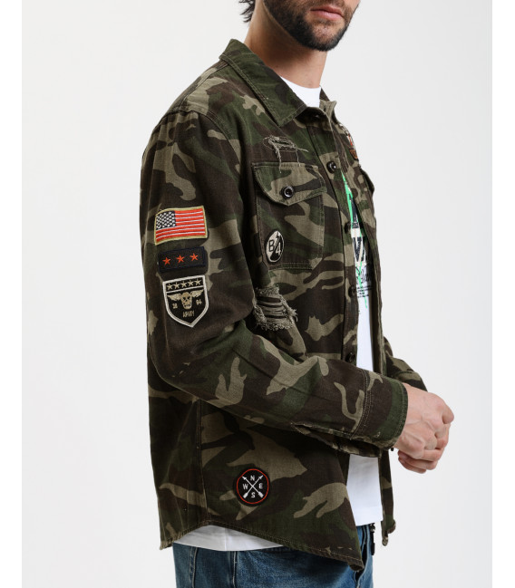 Overshirt camouflage con patchwork