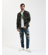 Jeans GRANT carrot fit con patch e rotture