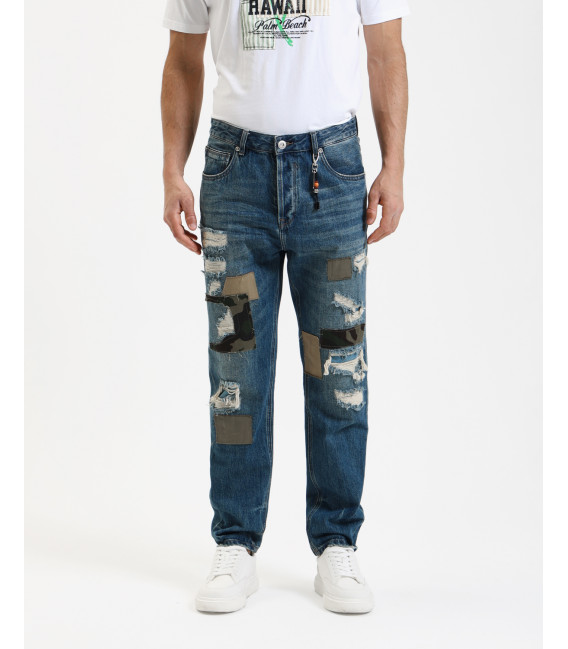 Jeans GRANT carrot fit con patch e rotture