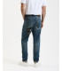 Jeans GRANT carrot fit con patch e rotture