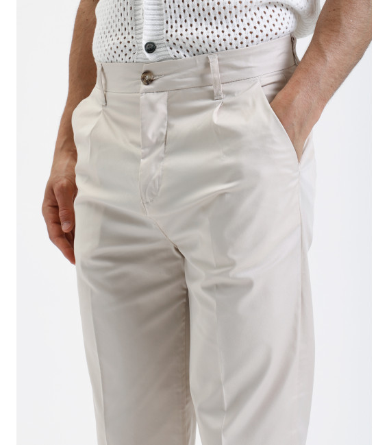 Wide leg trousers with flat front crease